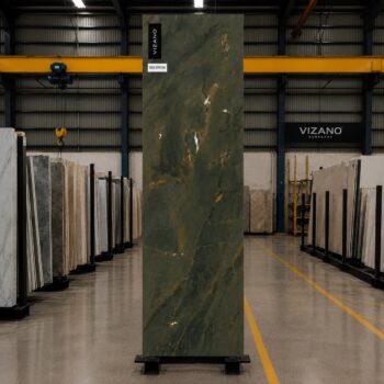 Karsai Green 15 mm (80x300 cm) VIZANO