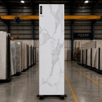 Statuario Silk 15 mm (80x300 cm) VIZANO
